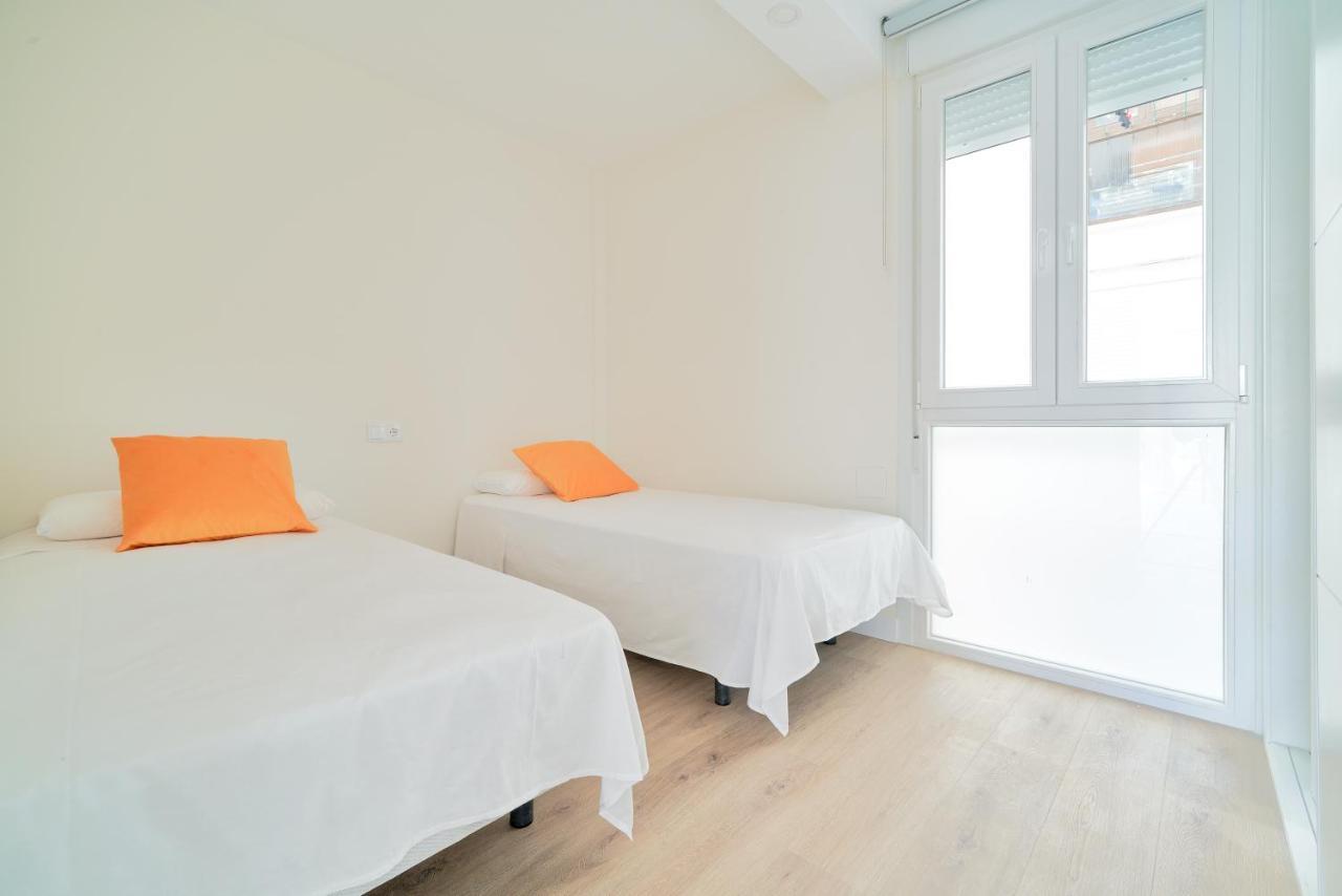 Impresionante Apartamento En Playa De La Malagueta Malaga Exterior photo